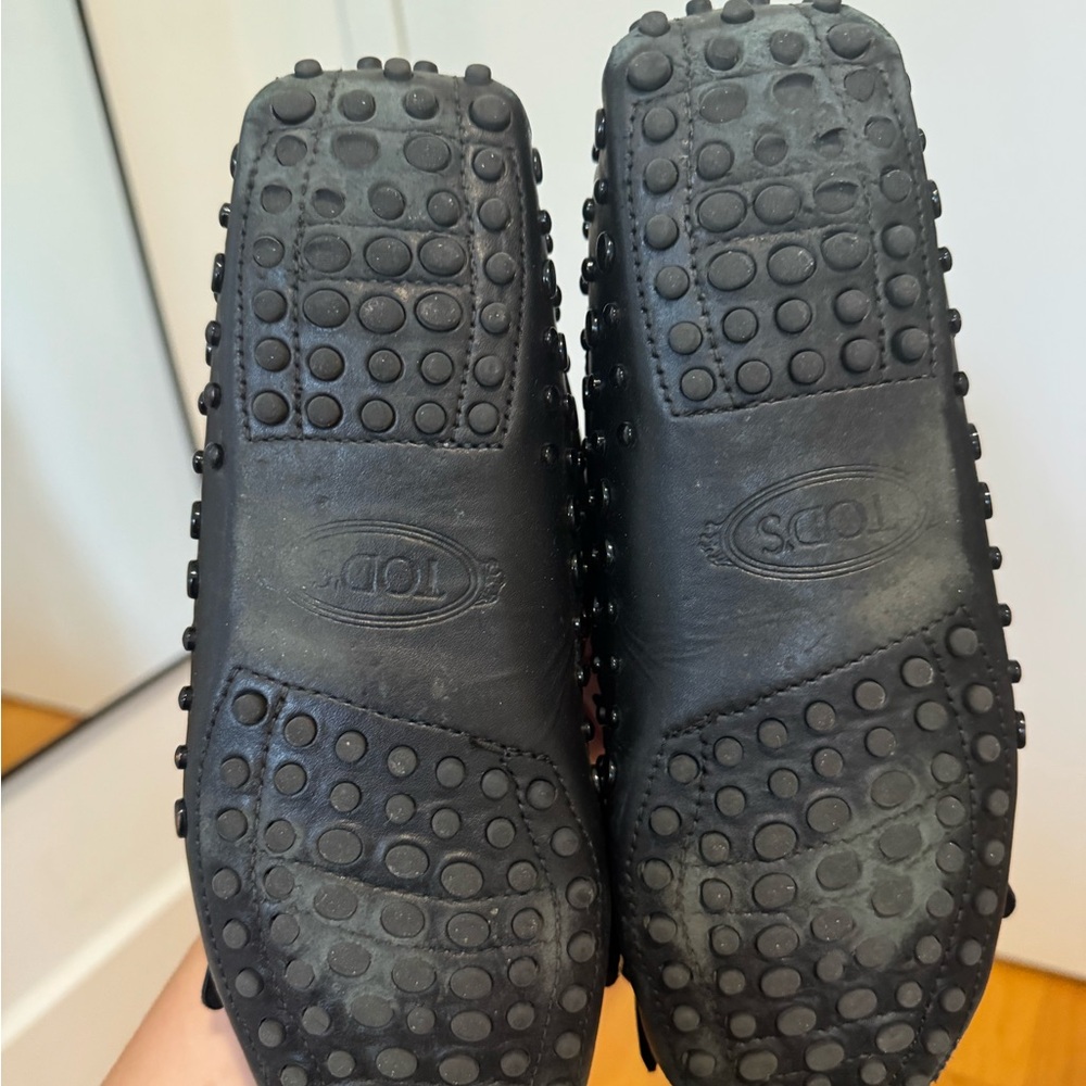 Tod's Black Leather Fringe Loafers - Picture 2 of 5
